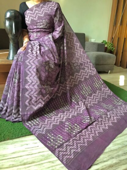 Purple cotton mulmul Beautiful Handblock printed pure cotton mulmul sarees with blouse piece.