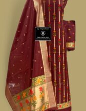 Original semi Georgette Handloom Black and Red silk saree with blouse.