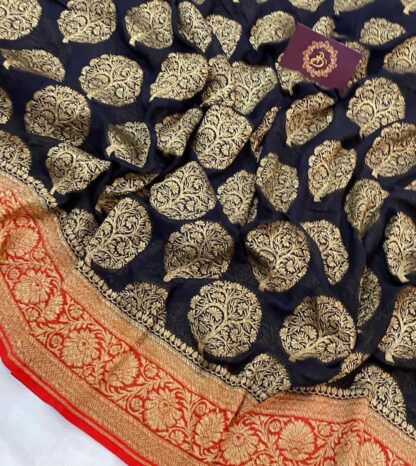 Handloom silk Original varam  daibal  Blue color saree with blouse.